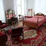 furnished-red-suite